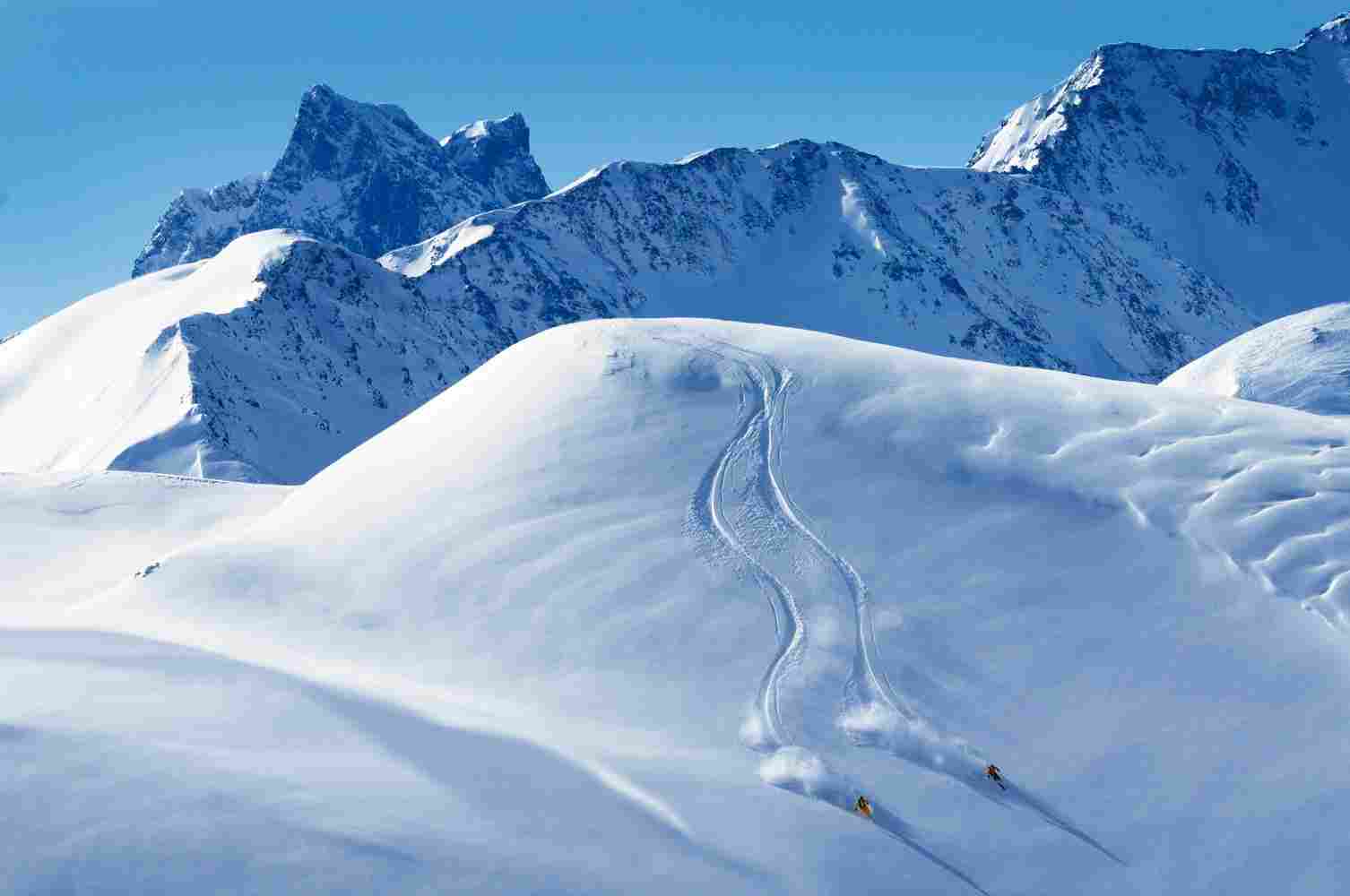 https://www.apartamentosestrenc.com/wp-content/uploads/2016/02/winter-activities_05.jpg