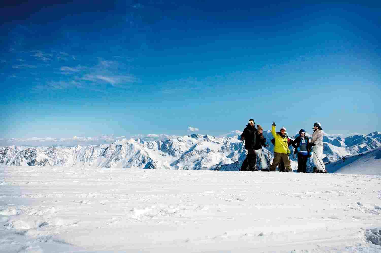 https://www.apartamentosestrenc.com/wp-content/uploads/2016/02/winter-activities_09.jpg